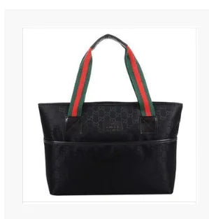 Colección de bolsos y bandoleras para mujer