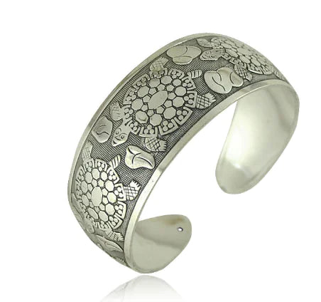 Pulsera vintage Miao de plata tallada para mujer