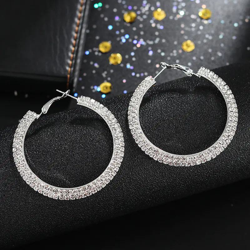 Pendientes de aro de cristal redondos de lujo para mujer