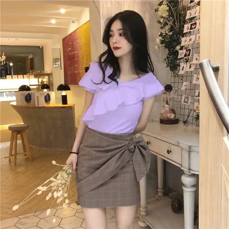 Camiseta de verano con cuello en V y hombros descubiertos para mujer